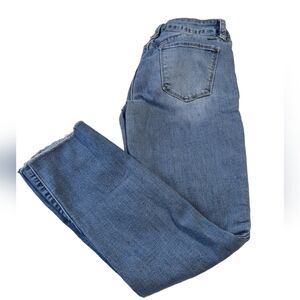 ✨ YMI Distressed Denim Dream: Soft Anklet Jeans in Size 5 👖💎